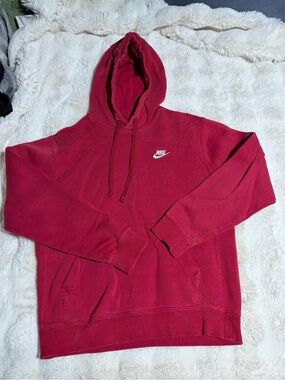 Nike Men’s Burgundy Pullover Hoodie
